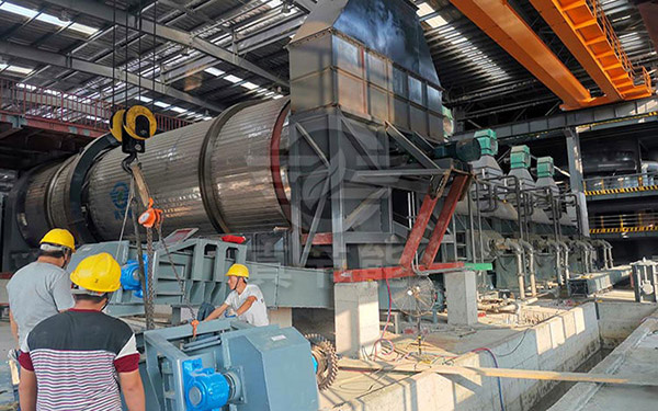 環(huán)保污泥烘干設(shè)備安裝現(xiàn)場(chǎng) 環(huán)保污泥烘干設(shè)備安裝現(xiàn)場(chǎng)