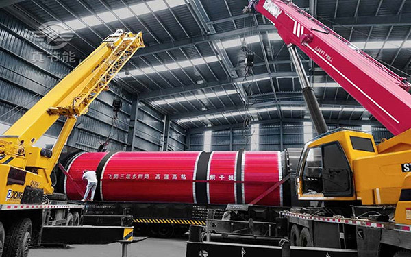 危廢污泥烘干機(jī)吊裝現(xiàn)場 危廢污泥烘干機(jī)吊裝現(xiàn)場